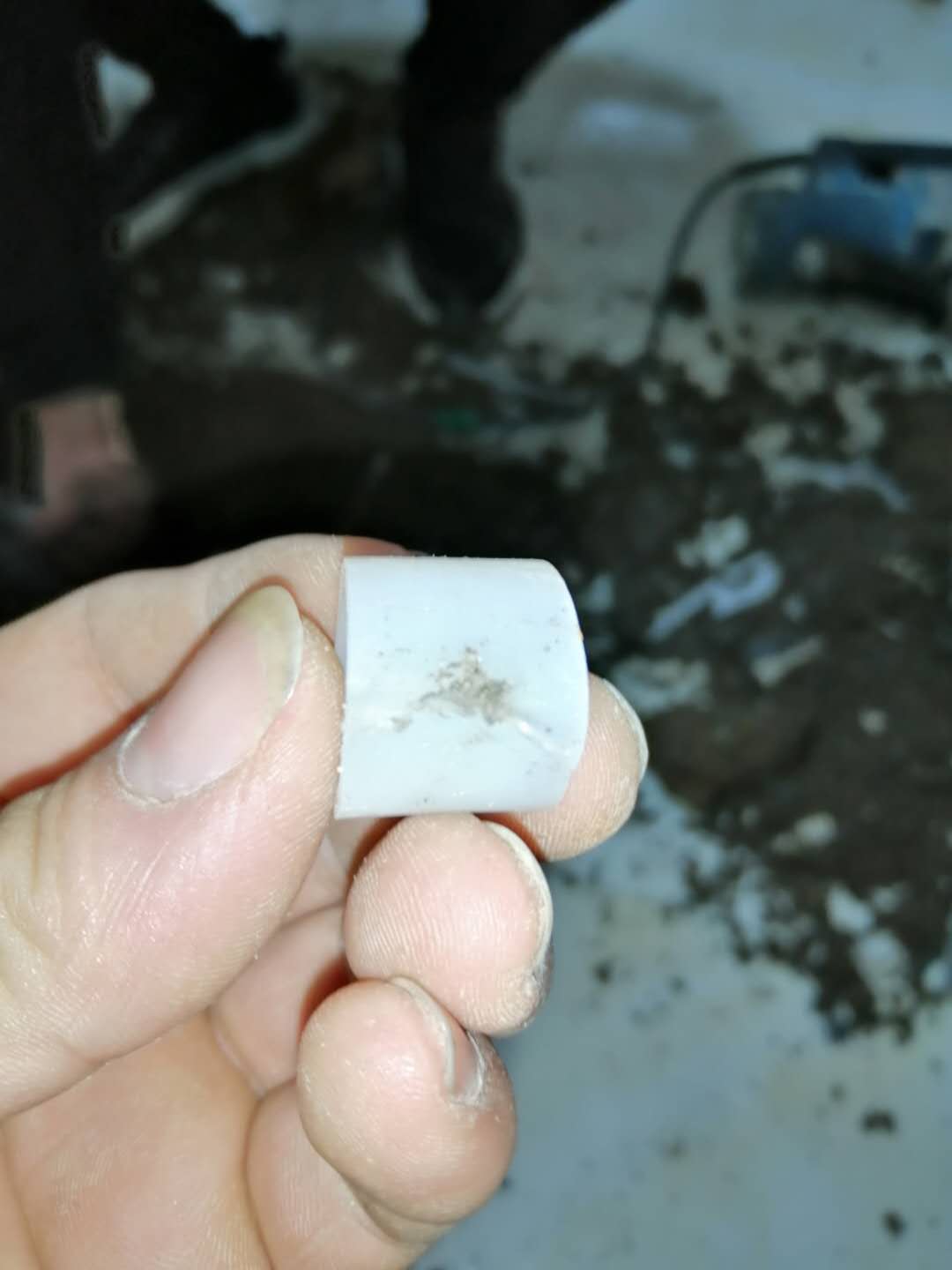 泉州家里地暖漏水了怎么办？